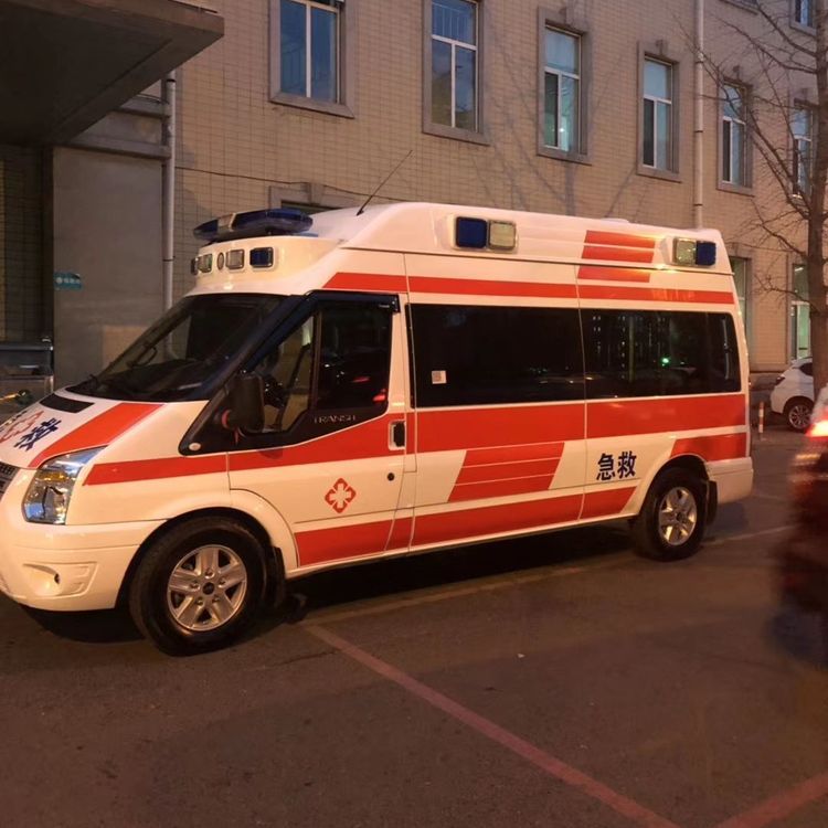 璧山夜间租赁救护车护送病人转院：安全转运的 8 大核心注意事项